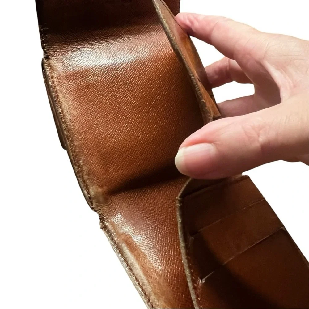 Louis Vuitton Mono Dual Snap Wallet